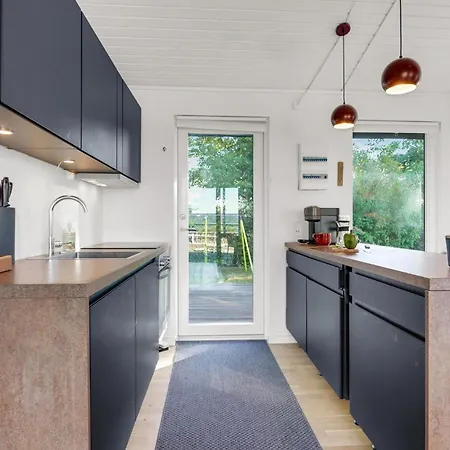 Lovely In With Kitchen